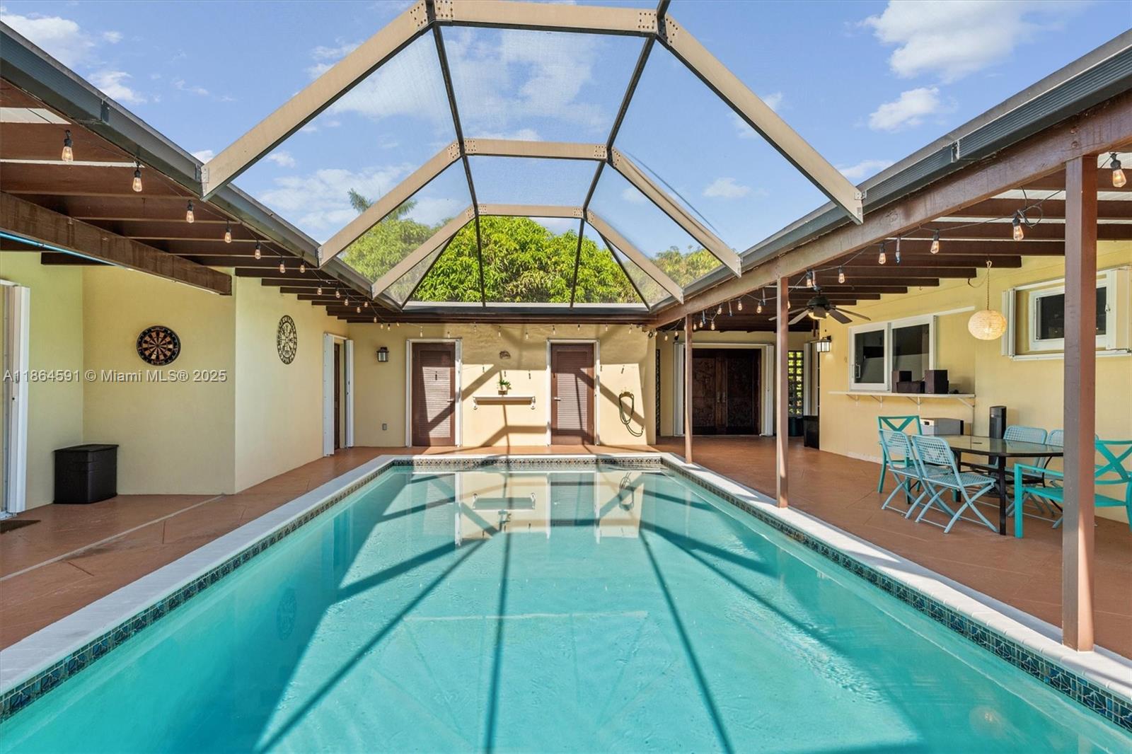 HERMAN HILLS - Residential