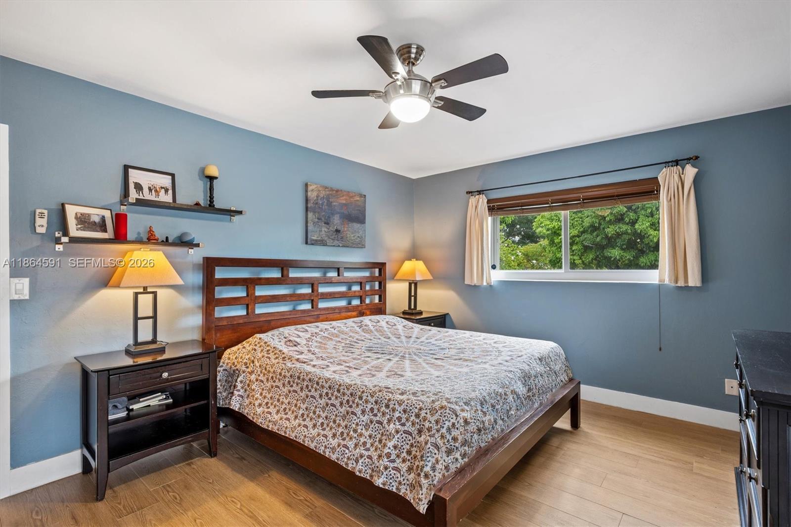 HERMAN HILLS - Residential