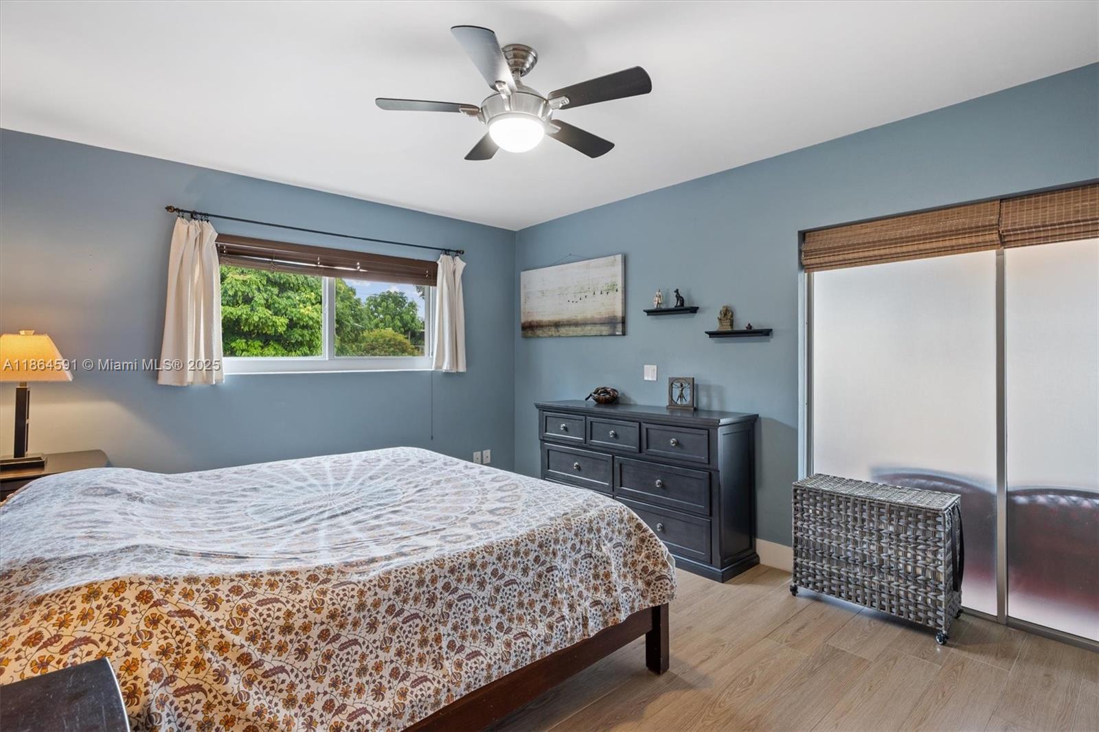 HERMAN HILLS - Residential