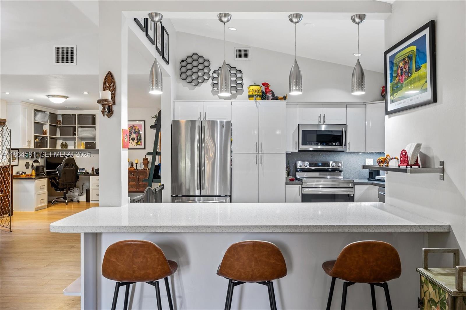 HERMAN HILLS - Residential