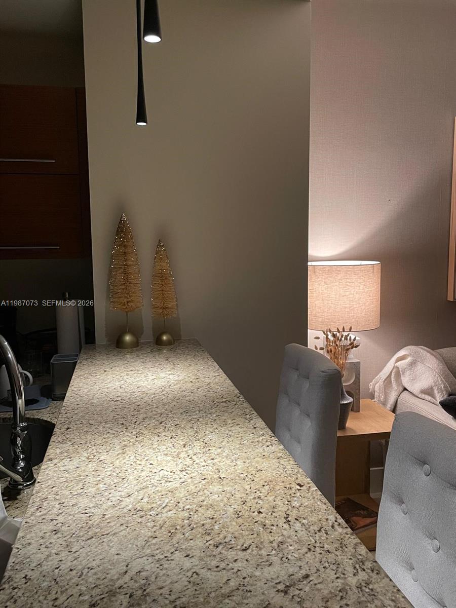 TAO SAWGRASS CONDOMINIUM - Residential Lease