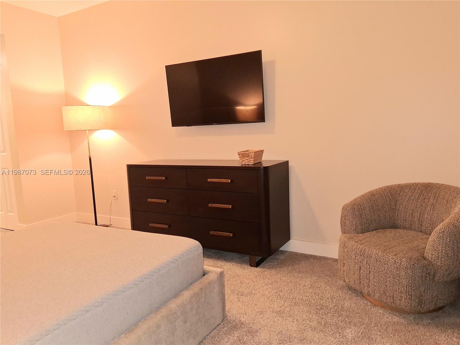 TAO SAWGRASS CONDOMINIUM - Residential Lease