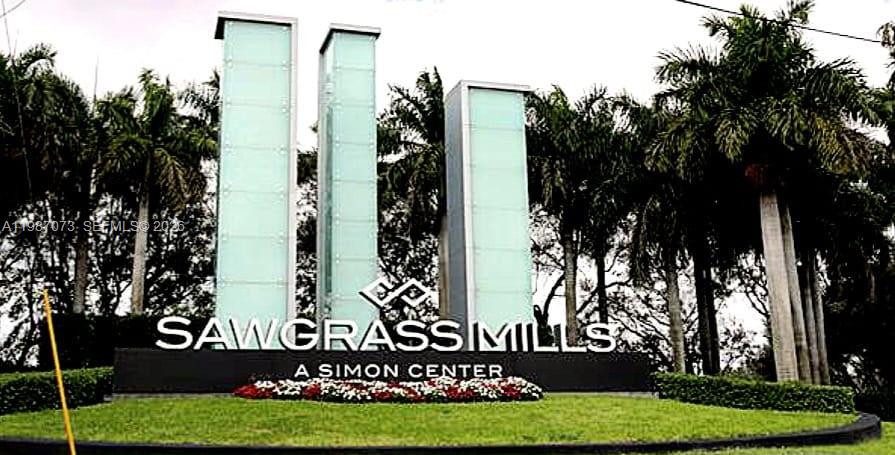 TAO SAWGRASS CONDOMINIUM - Residential Lease