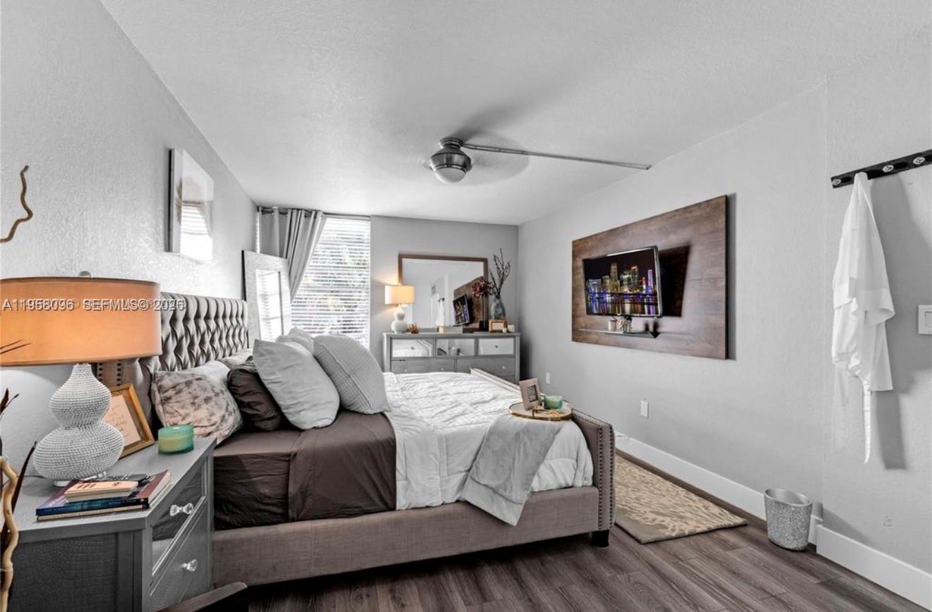 PINEBARK CONDO NO 1 - Residential