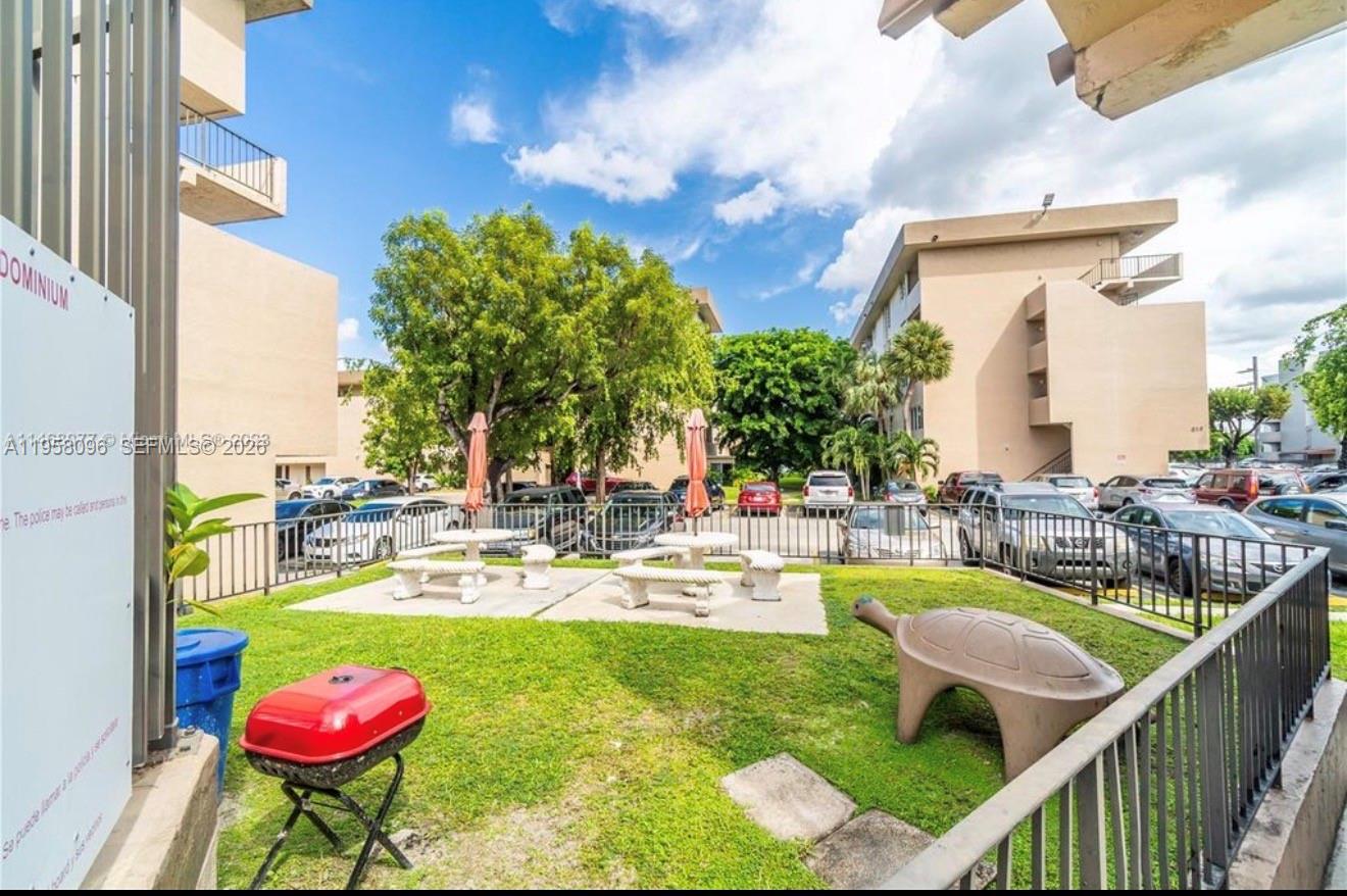 PINEBARK CONDO NO 1 - Residential