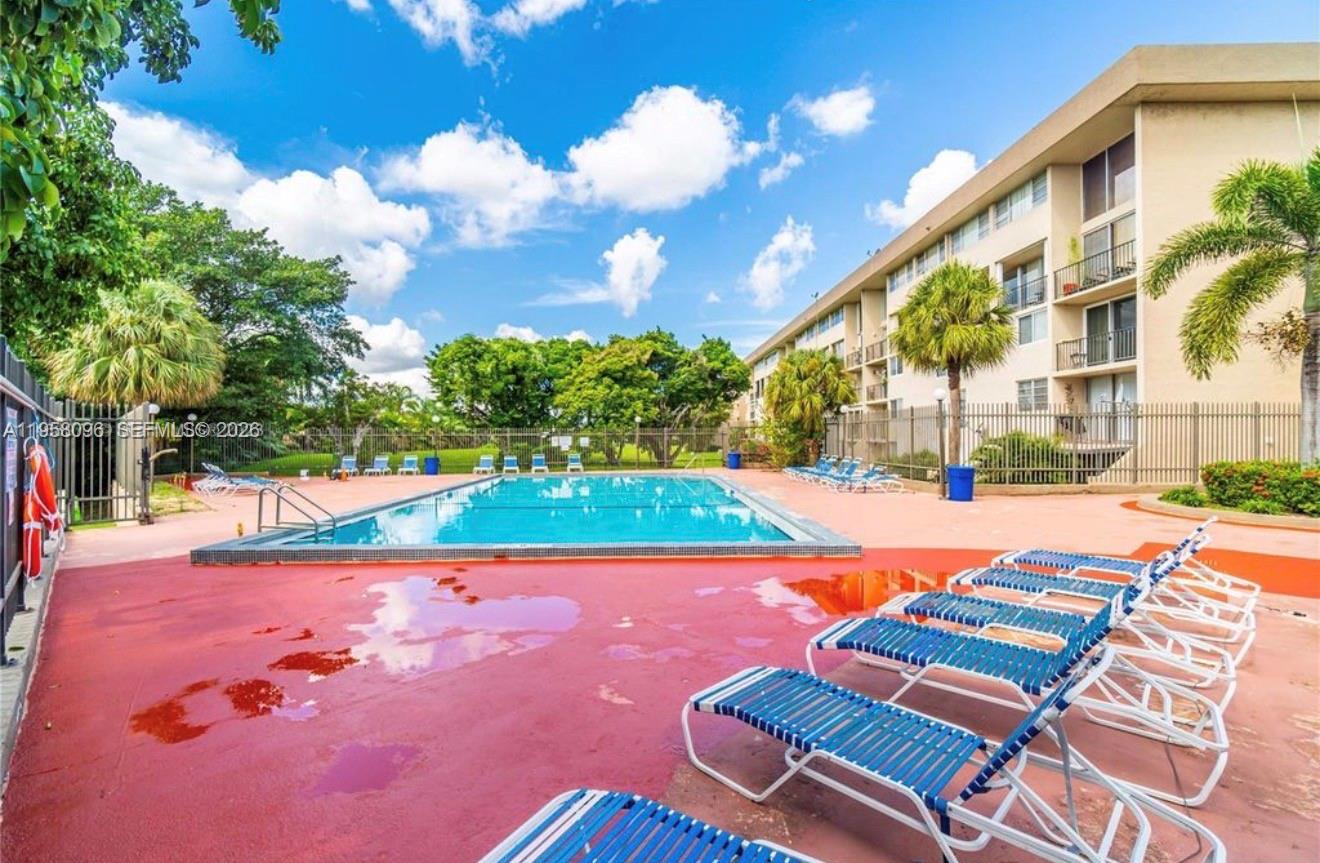 PINEBARK CONDO NO 1 - Residential