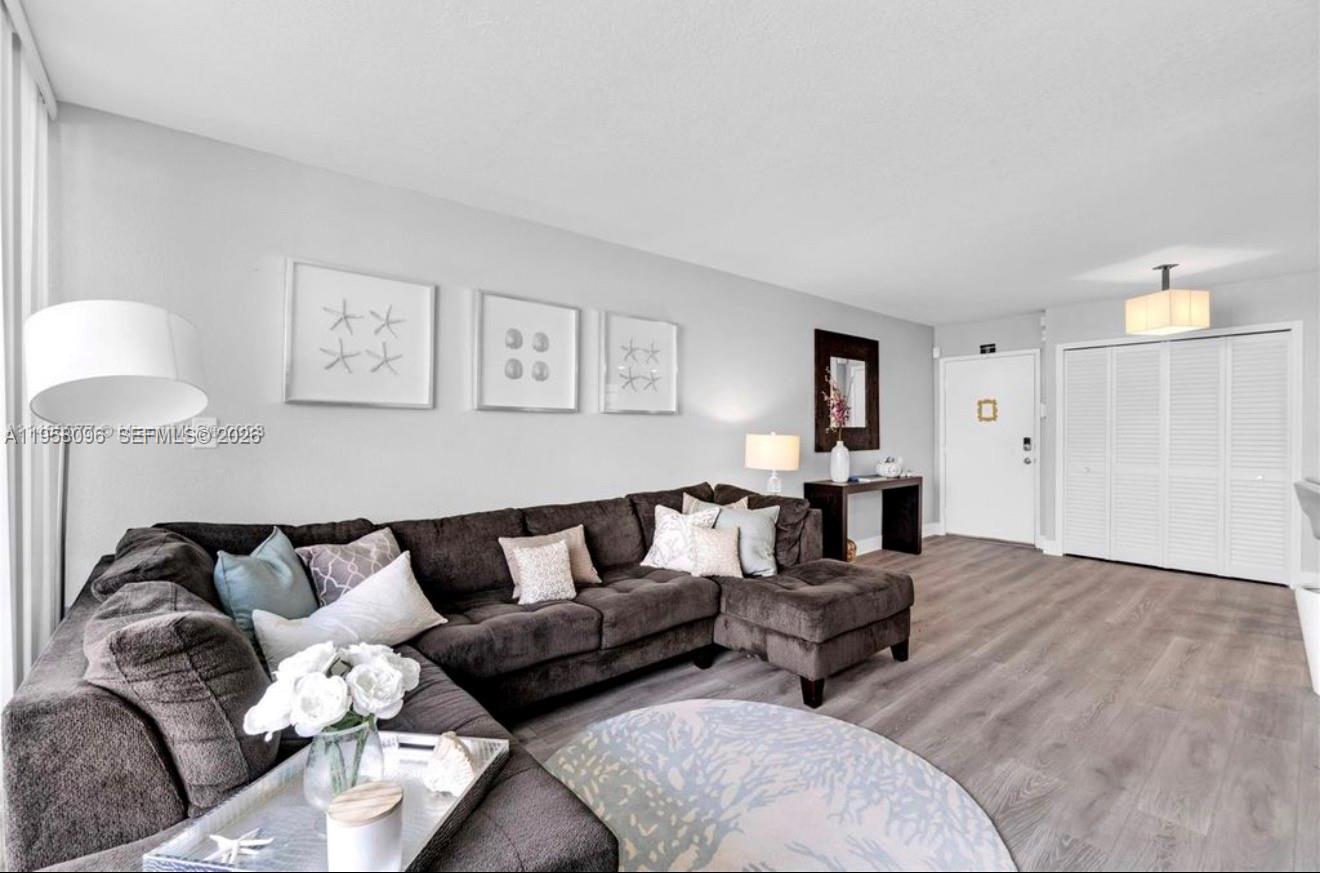 PINEBARK CONDO NO 1 - Residential