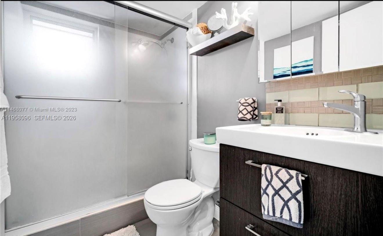 PINEBARK CONDO NO 1 - Residential