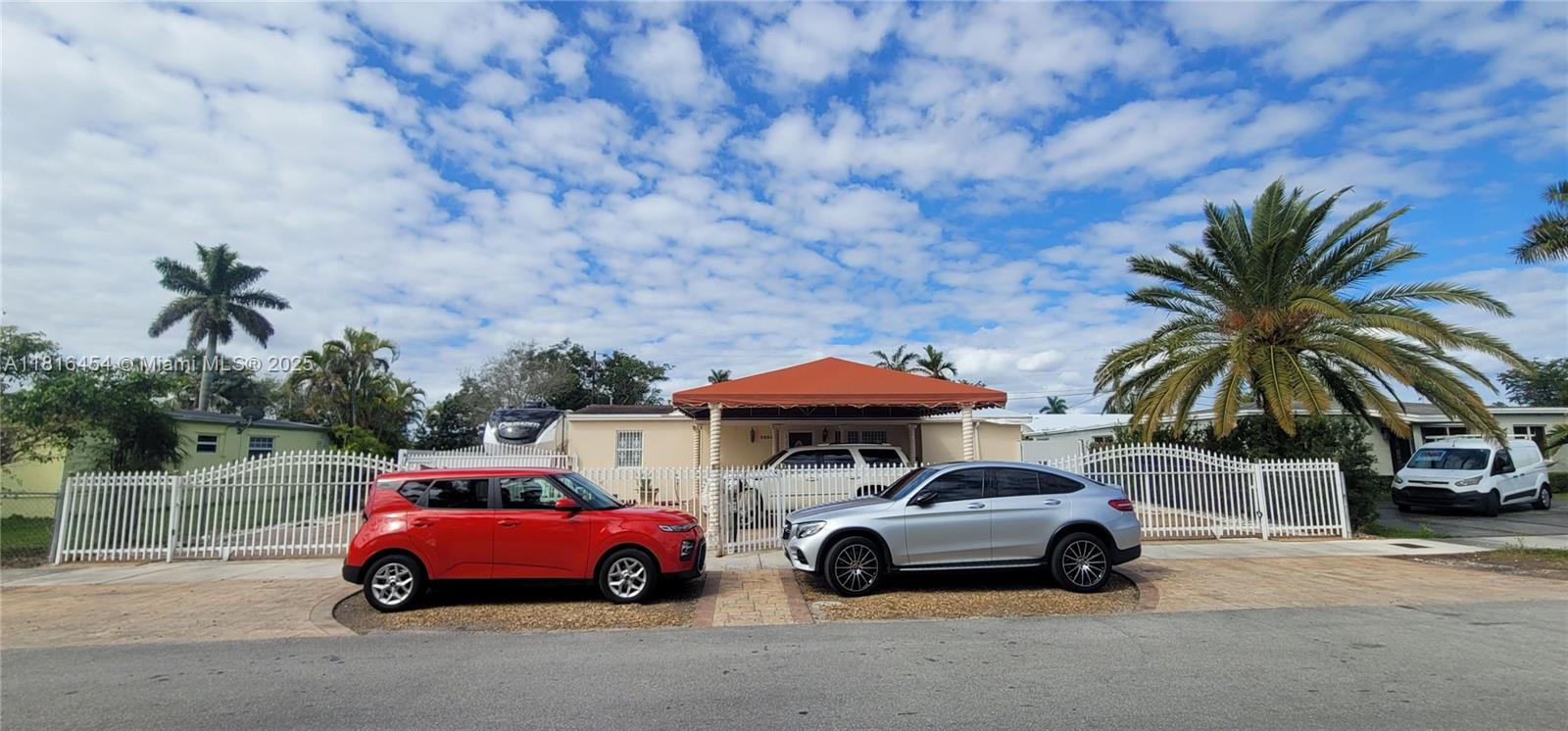 28900 Sw 154th Ave, Homestead, Miami-Dade County, Florida - 5 Bedrooms  
4 Bathrooms - 