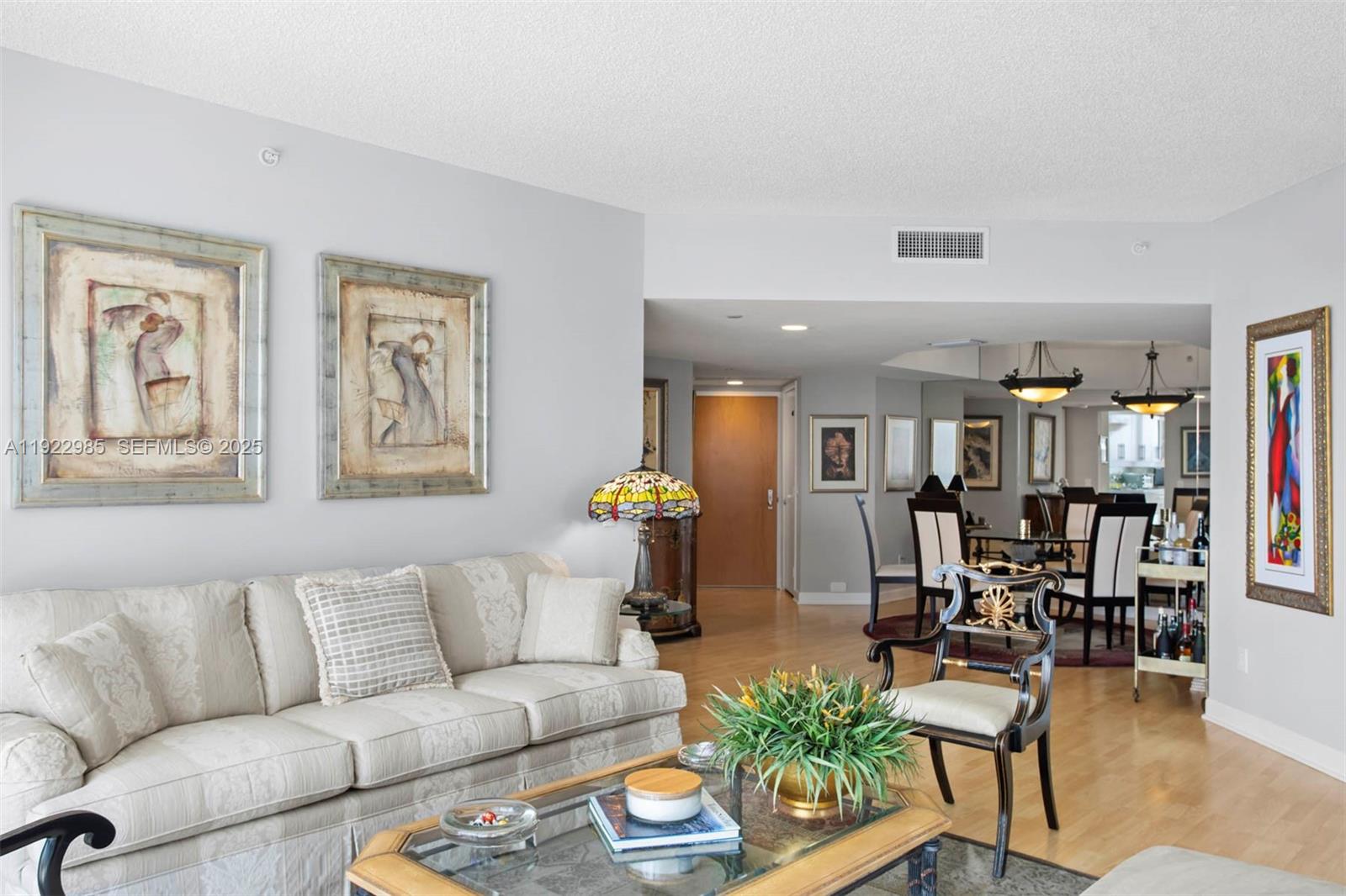 NORTH TOWER AT THE POINT - Residential