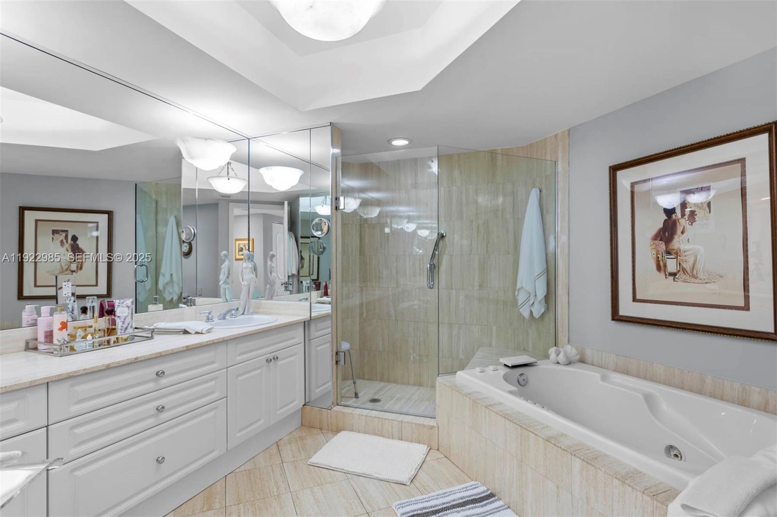 NORTH TOWER AT THE POINT - Residential