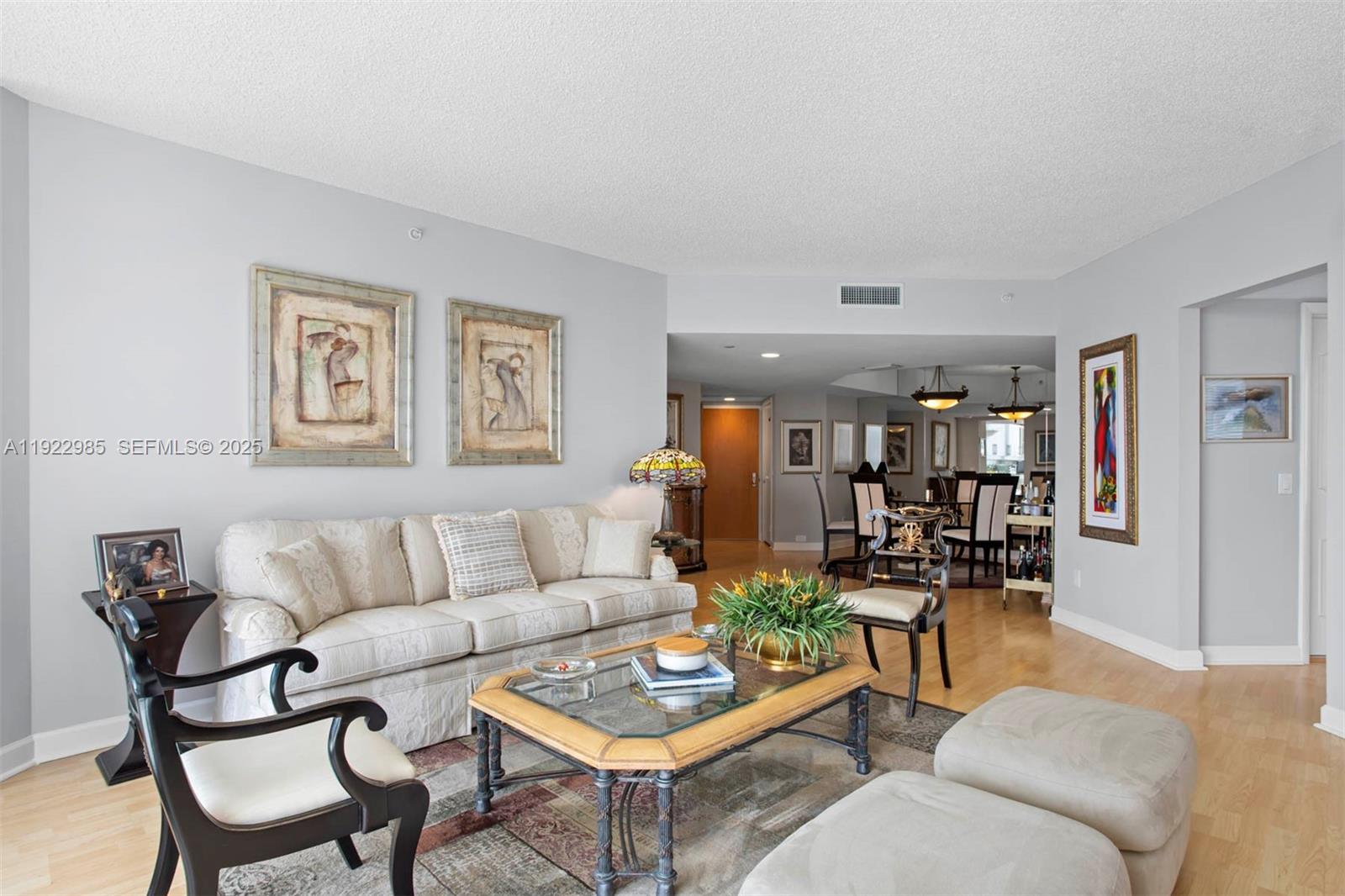 NORTH TOWER AT THE POINT - Residential