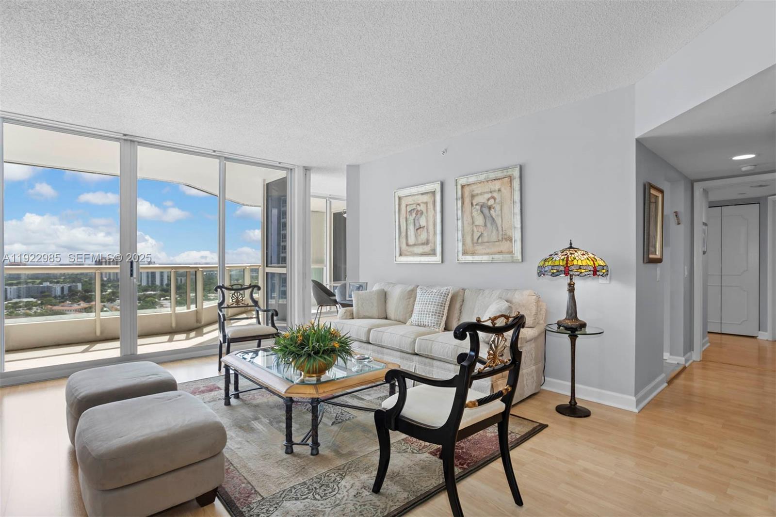 NORTH TOWER AT THE POINT - Residential