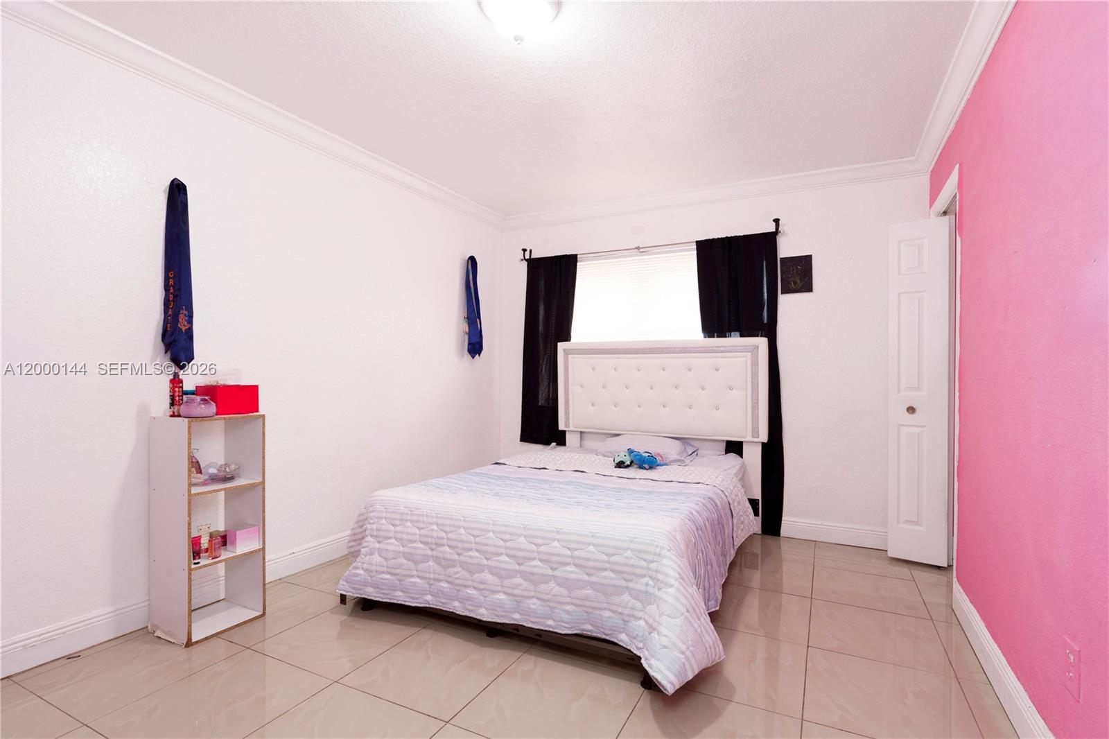 LOS PALACIOS BY MIAMI LAK - Residential