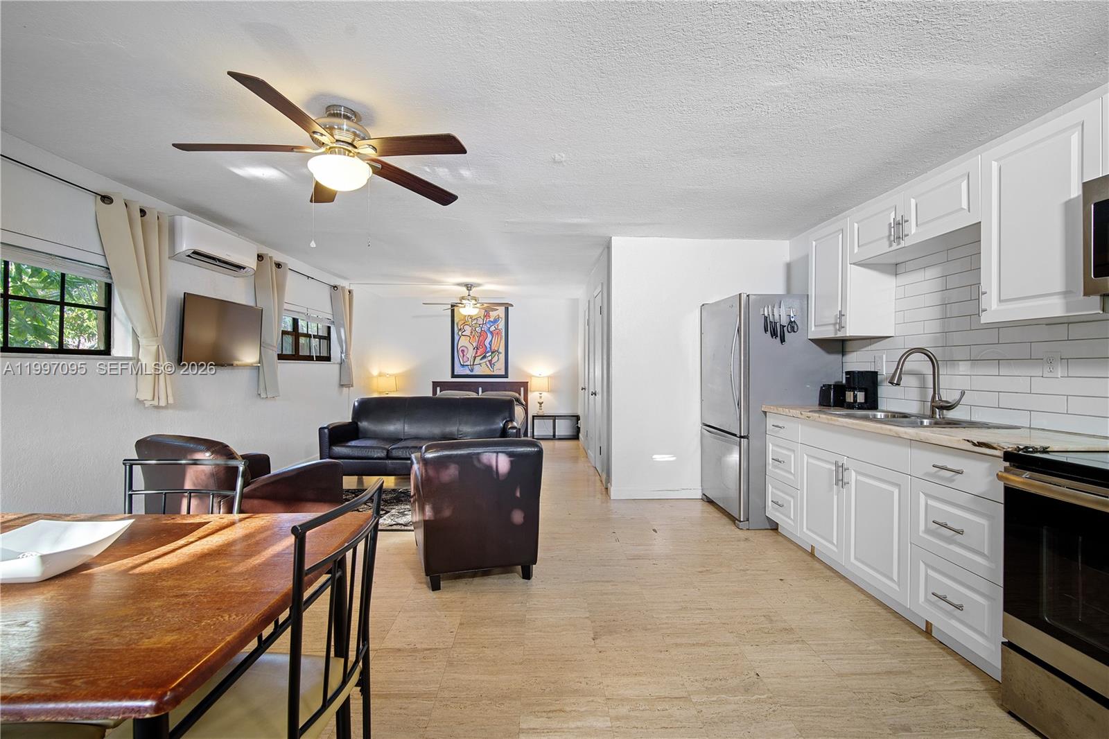 MONTICELLO PK UNIT NO 3 - Residential Lease