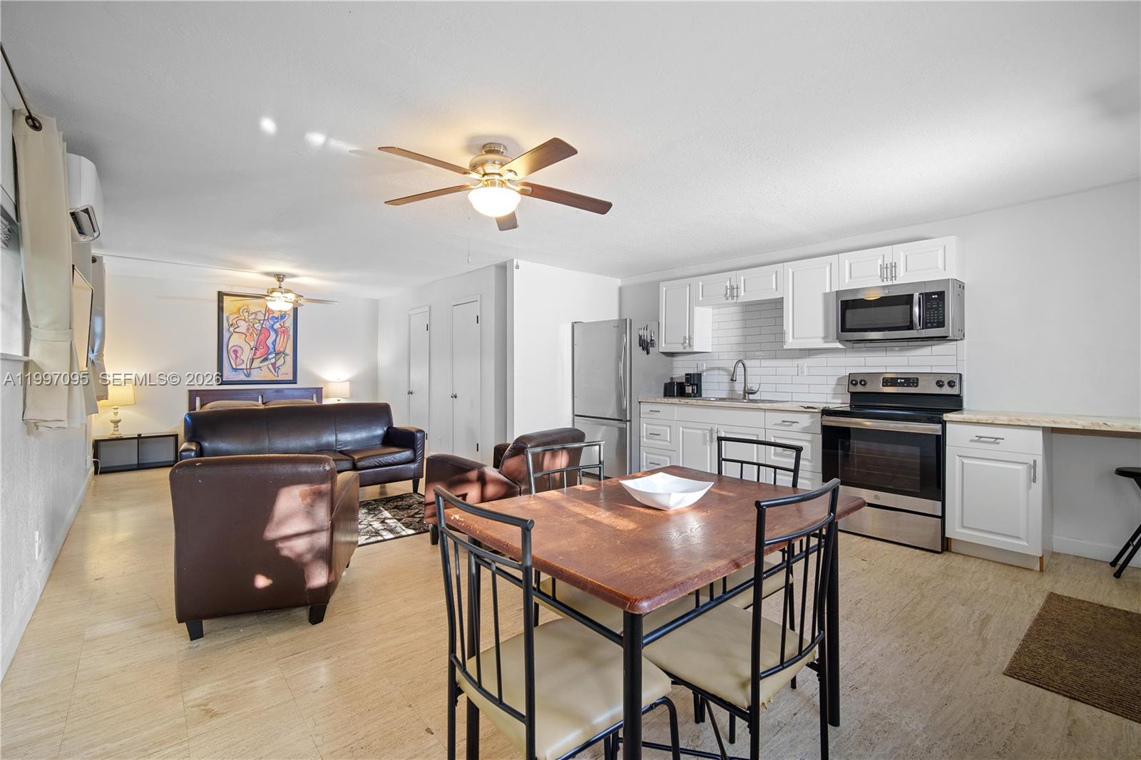 MONTICELLO PK UNIT NO 3 - Residential Lease