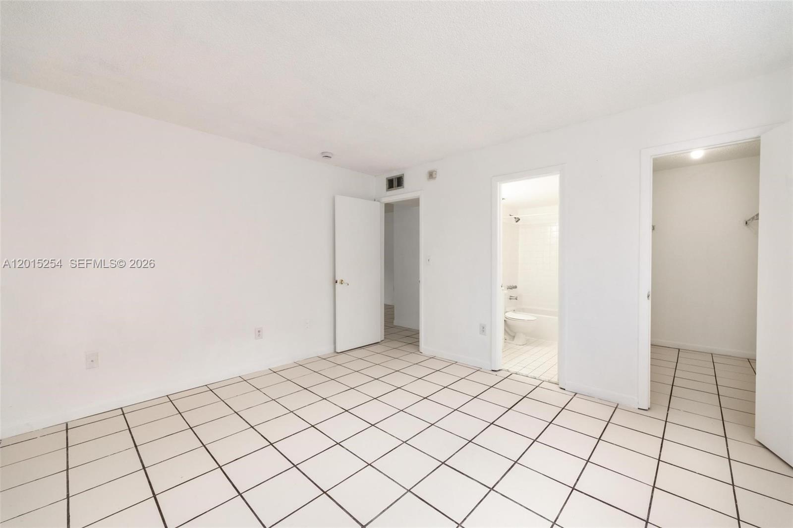CARIBBEAN GARDENS CONDO - Residential Lease