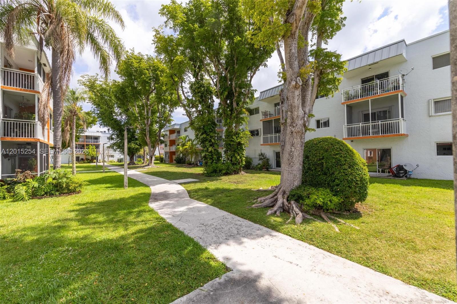 CARIBBEAN GARDENS CONDO - Residential Lease