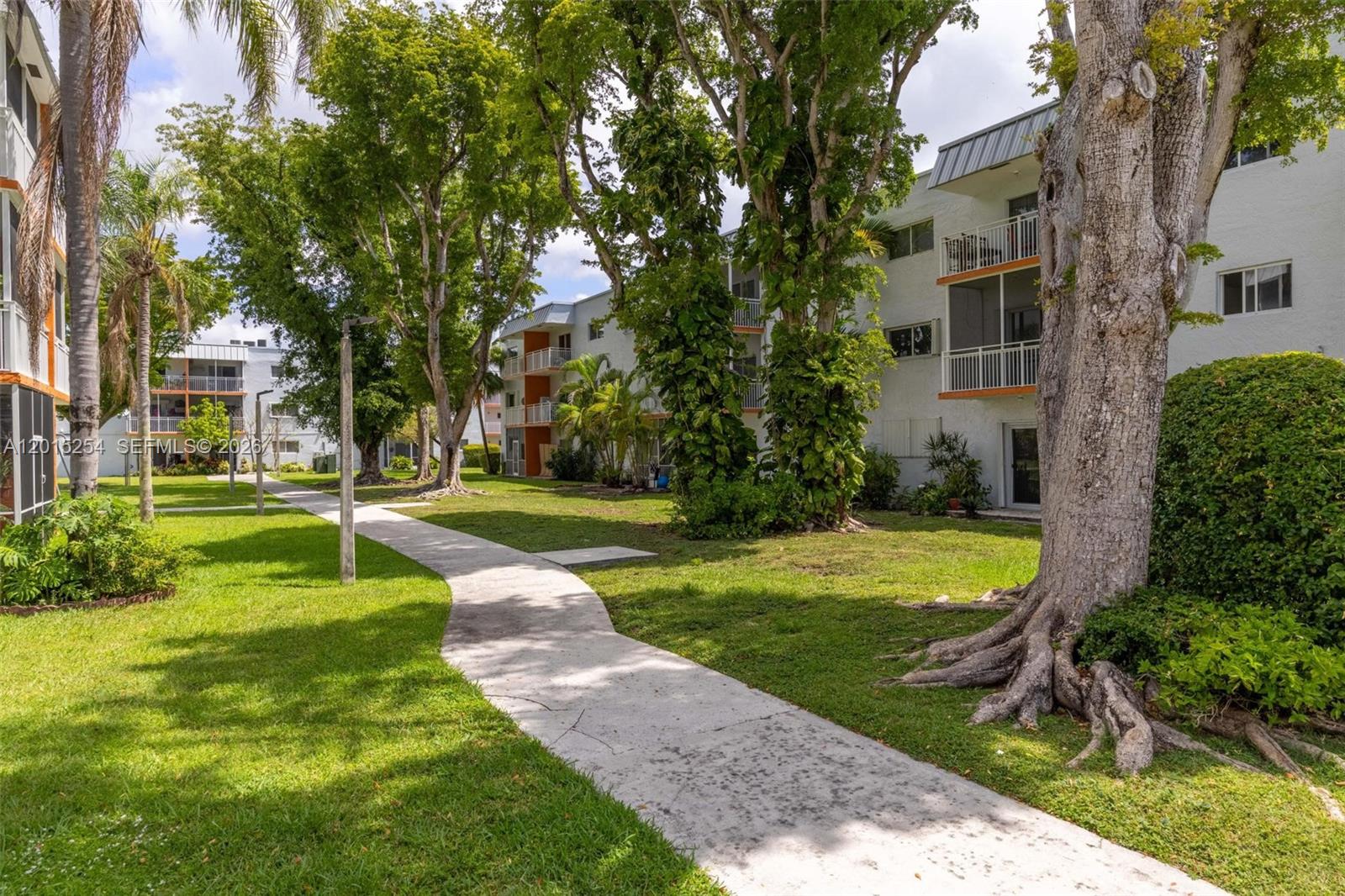 CARIBBEAN GARDENS CONDO - Residential Lease