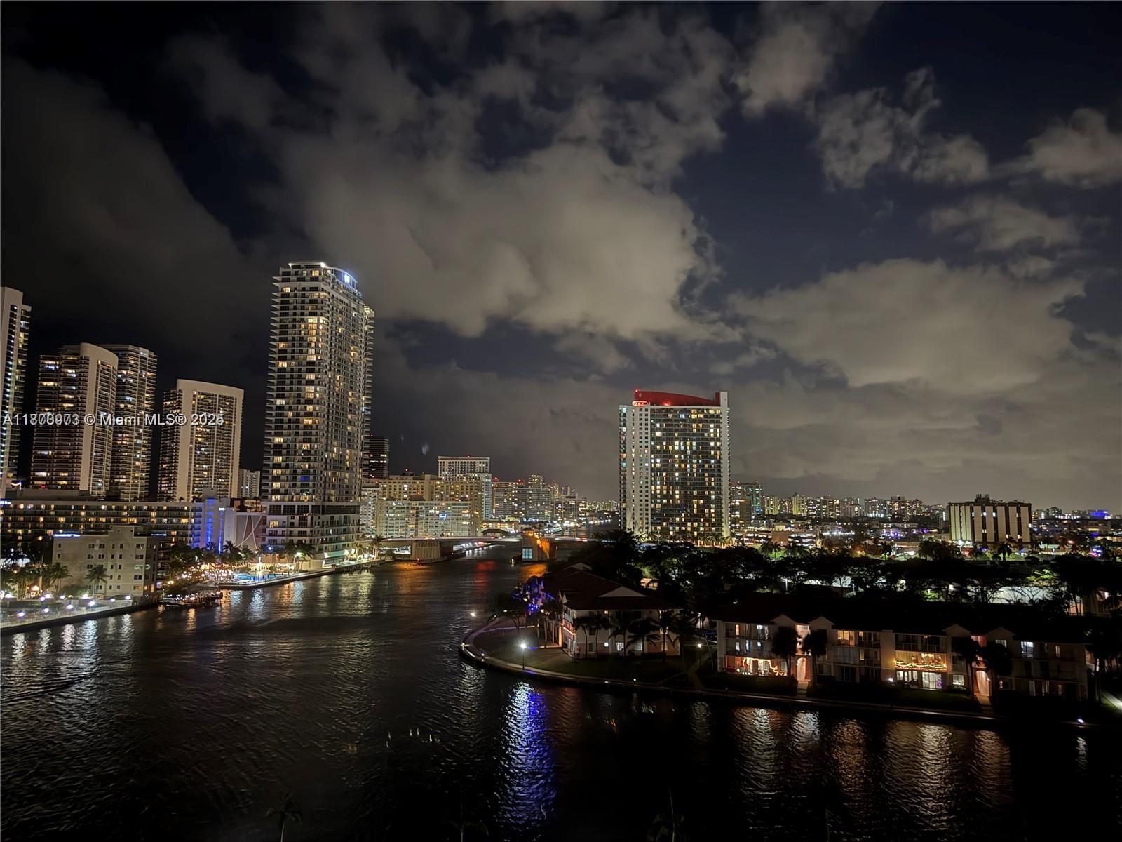 200 LESLIE CONDO - Residential Lease