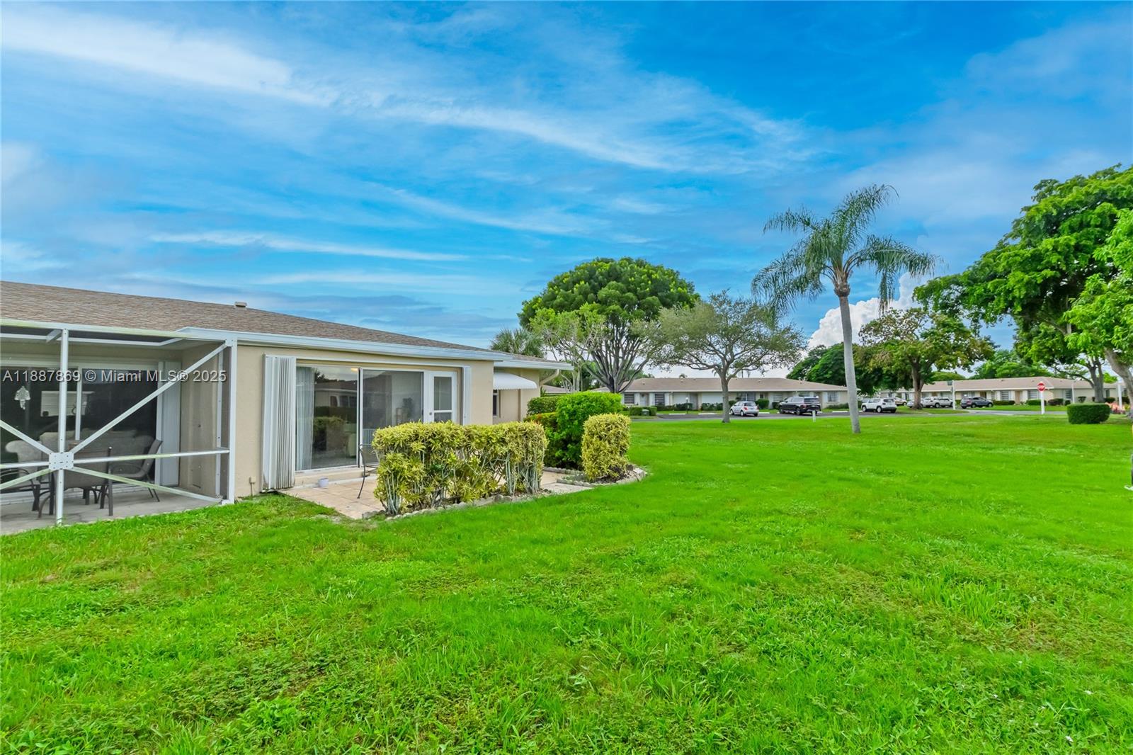 BOCA LAKES CONDO - Residential