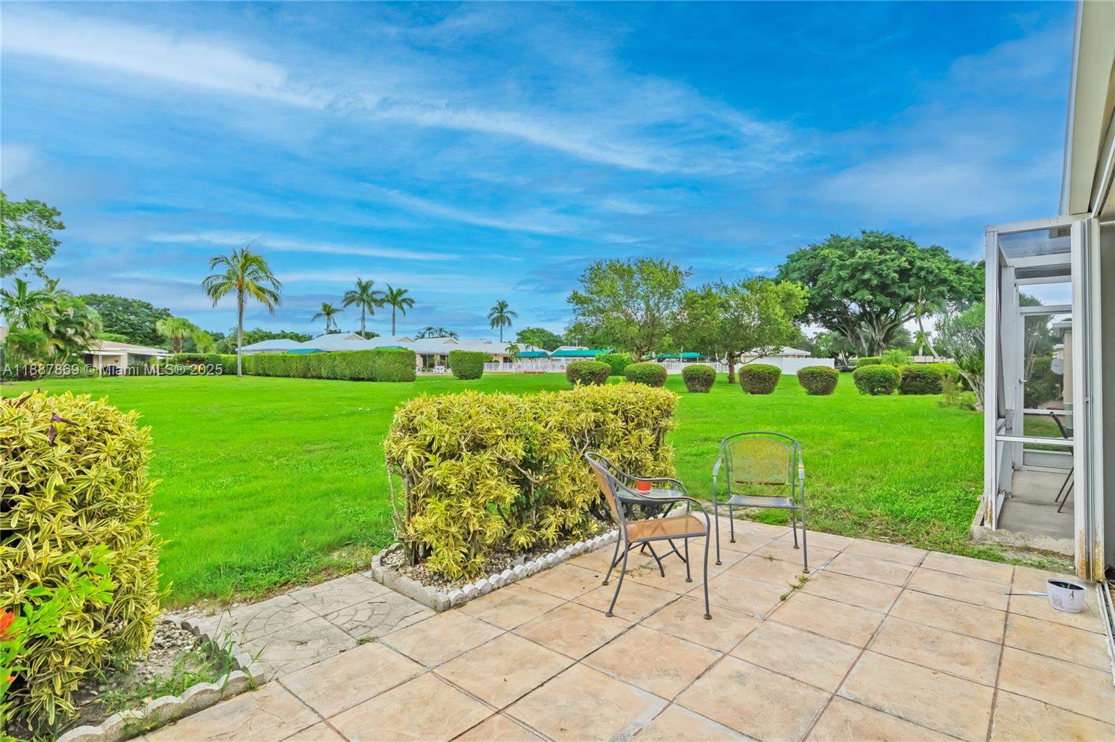 BOCA LAKES CONDO - Residential