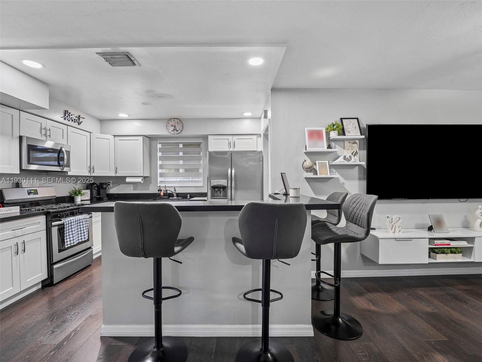 BOULEVARD HEIGHTS SEC 6 - Residential