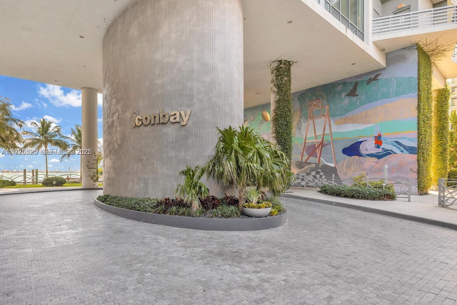 ICON BAY CONDO - Residential