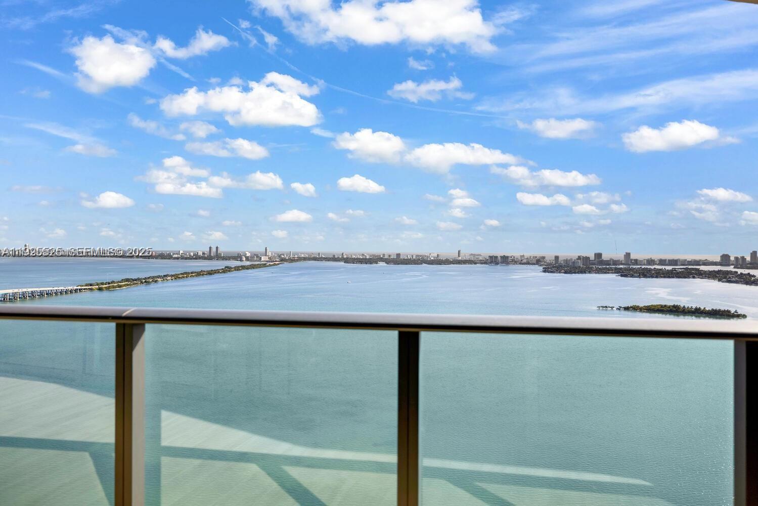 ICON BAY CONDO - Residential