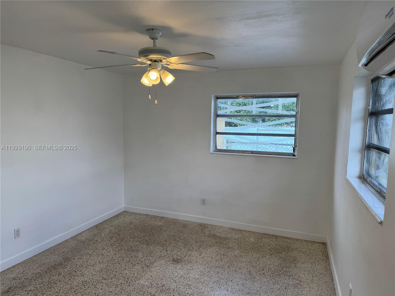 WEST HIALEAH HEIGHTS - Residential Lease