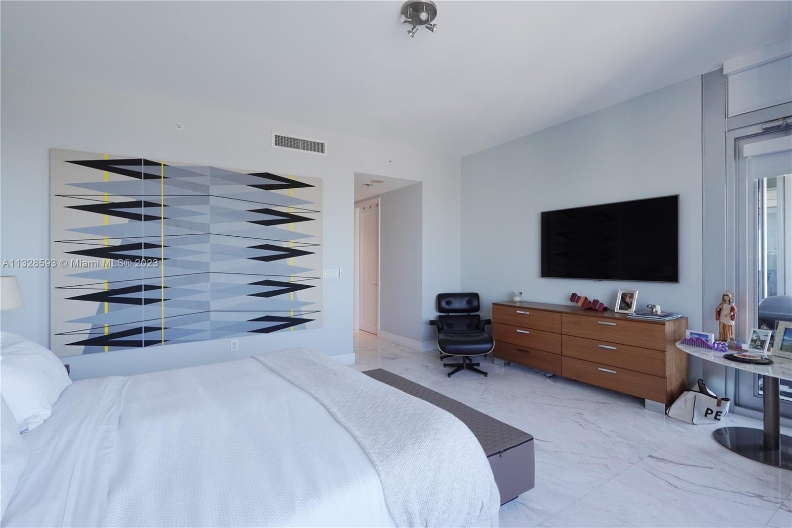 MILLENNIUM TOWER RESIDENC - Residential