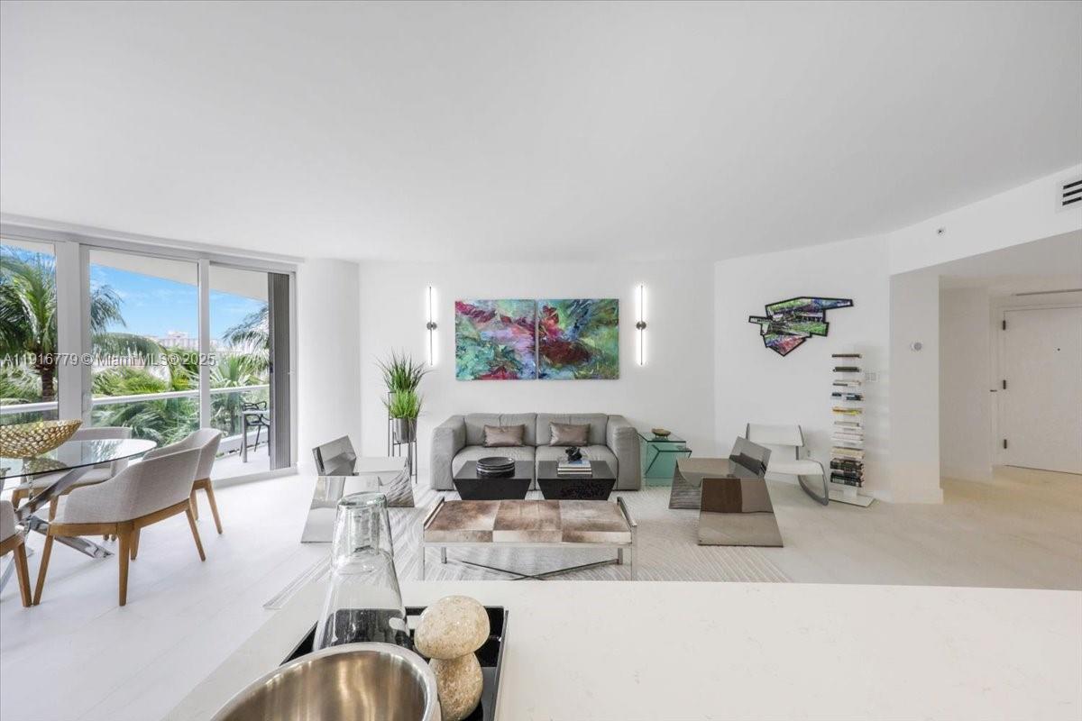 7000 Island Blvd LS-304