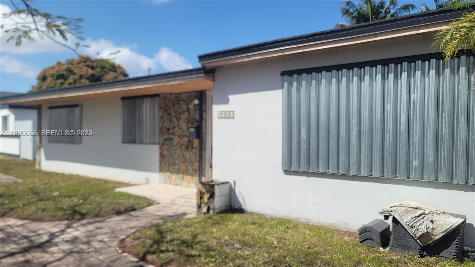 CORAL PK EST SEC 6 - Residential