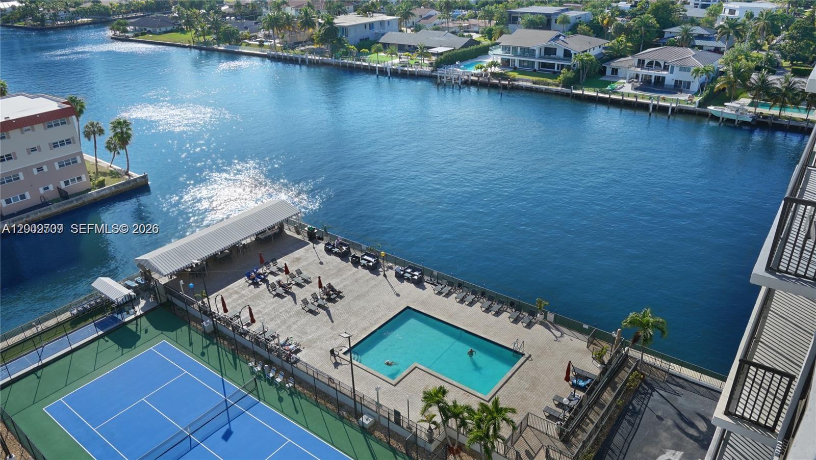 AVANT GARDE CONDO - Residential