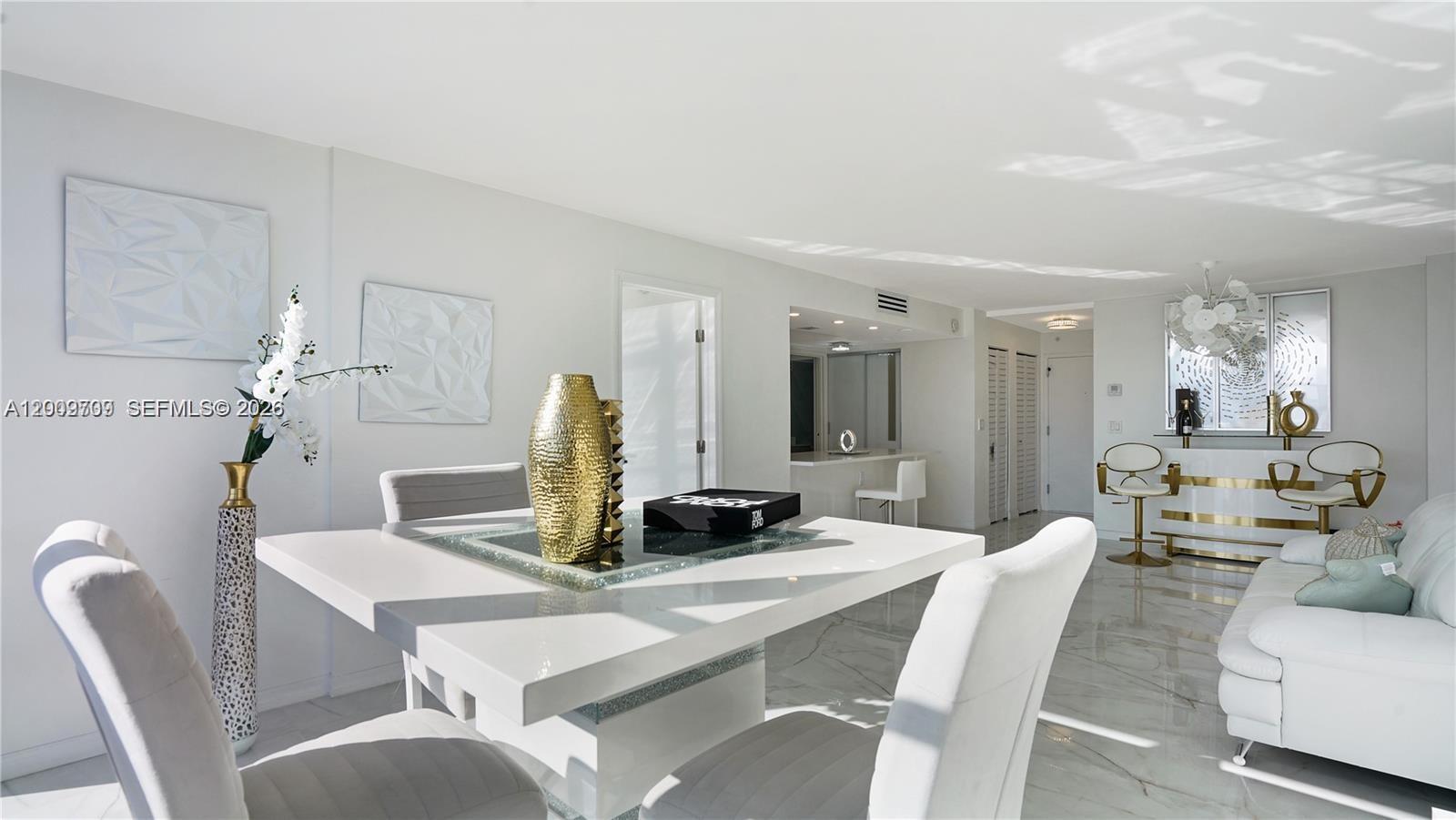 AVANT GARDE CONDO - Residential