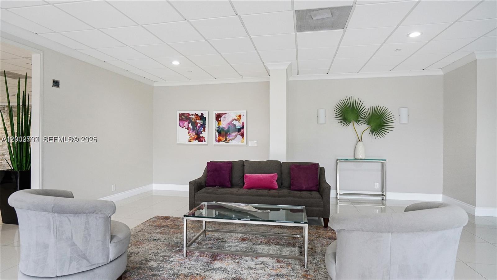 AVANT GARDE CONDO - Residential