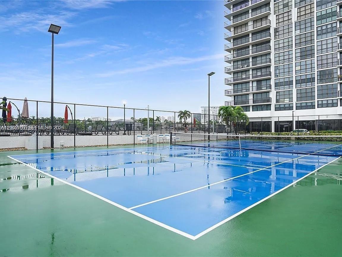 AVANT GARDE CONDO - Residential