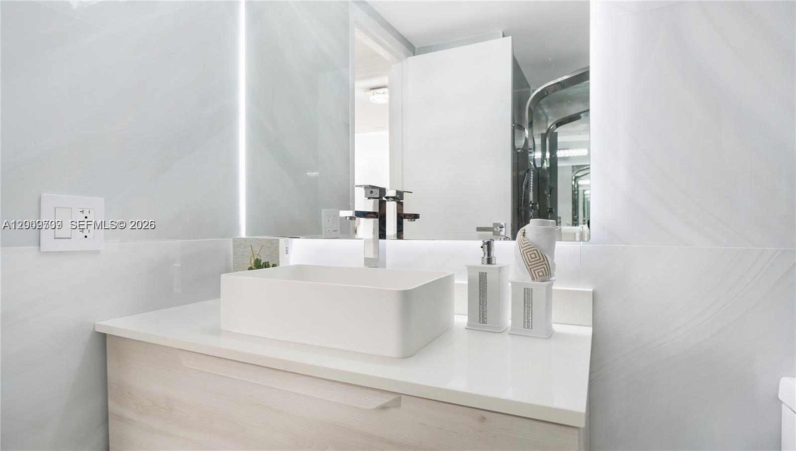 AVANT GARDE CONDO - Residential