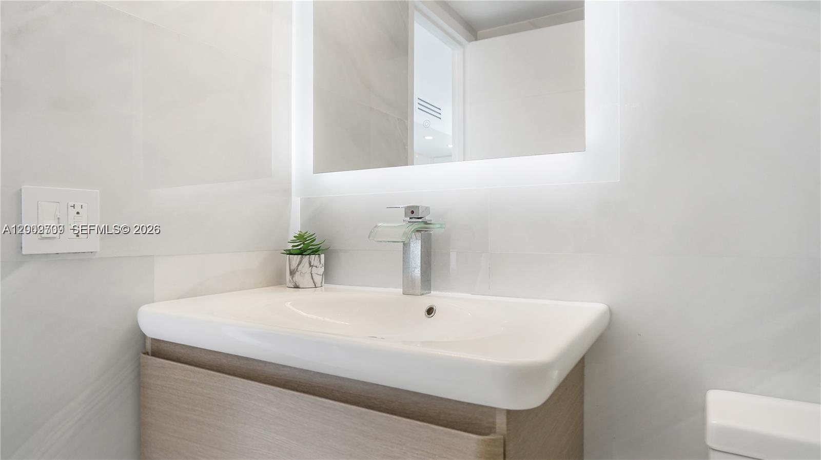 AVANT GARDE CONDO - Residential