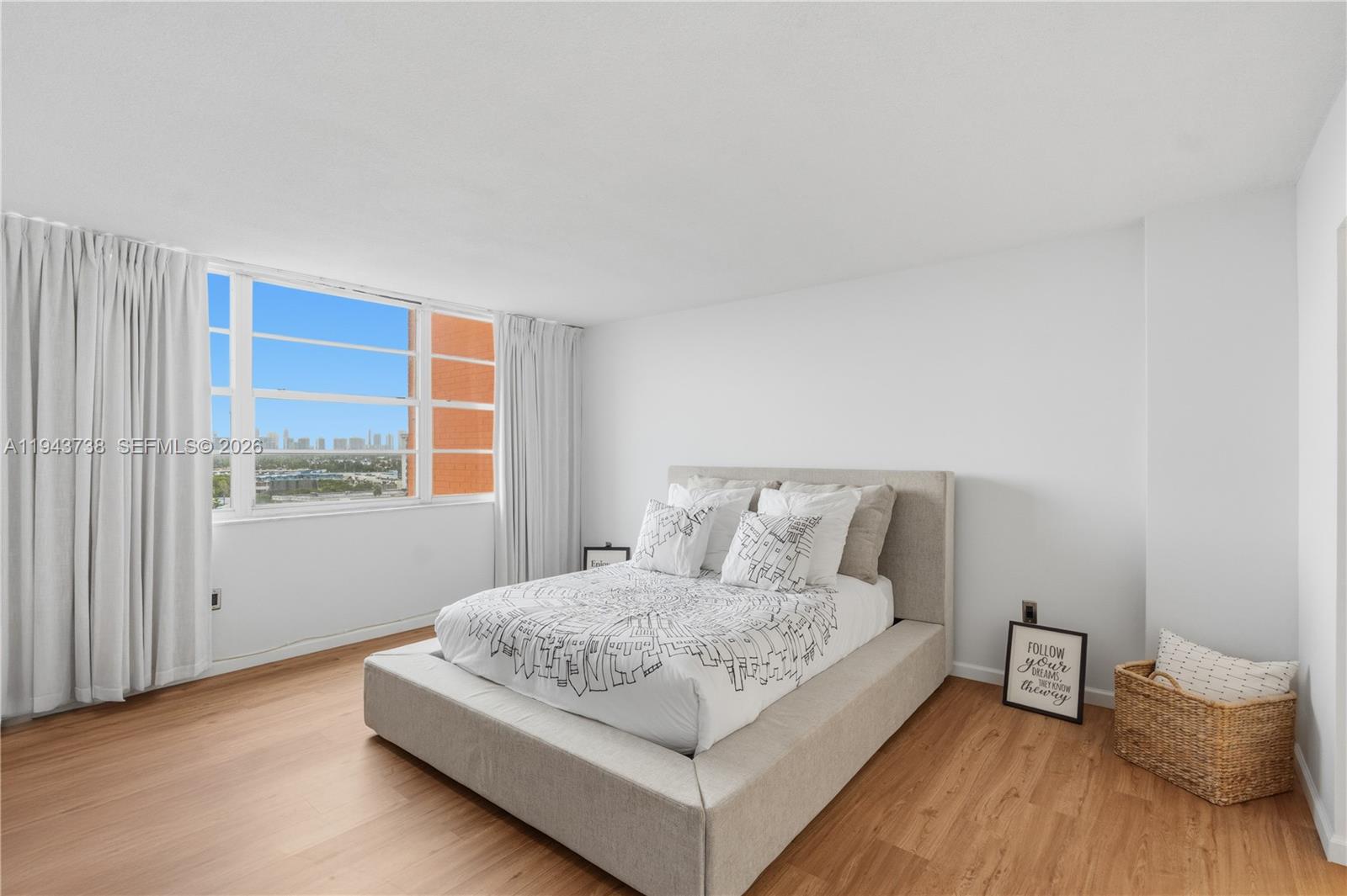 BUCKLEY TOWERS CONDO - EA - Residential