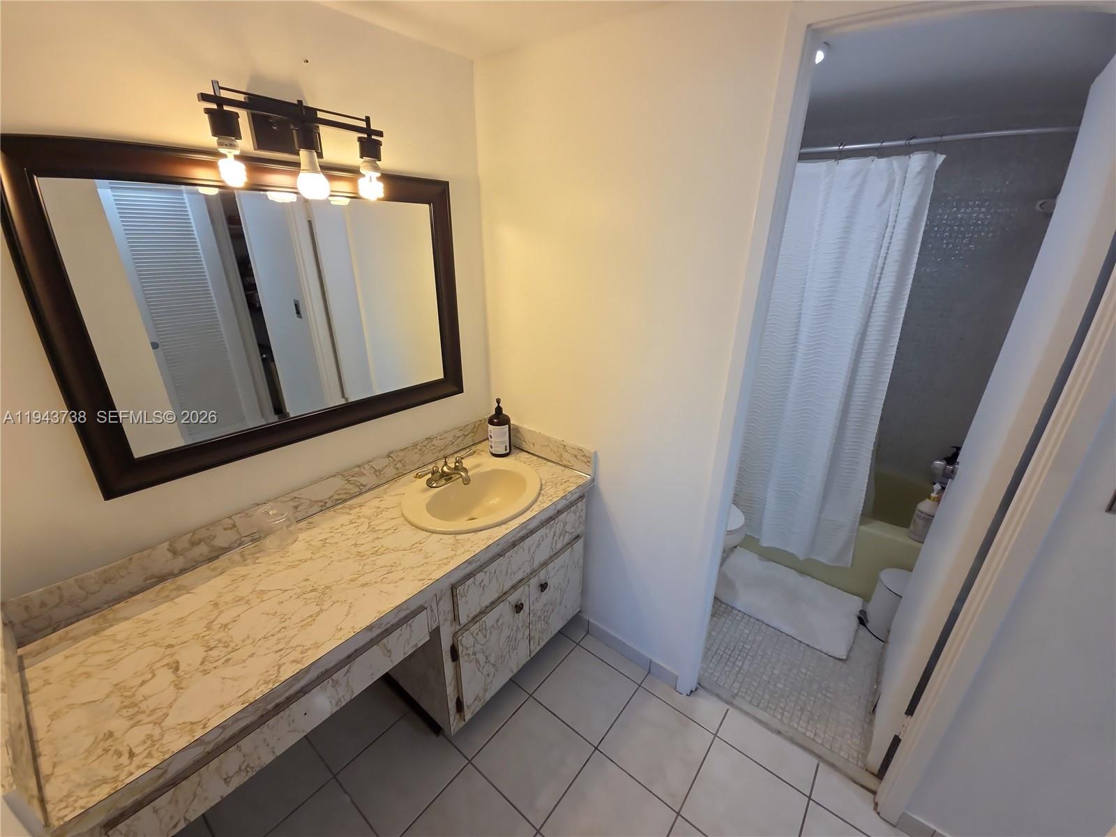 BUCKLEY TOWERS CONDO - EA - Residential