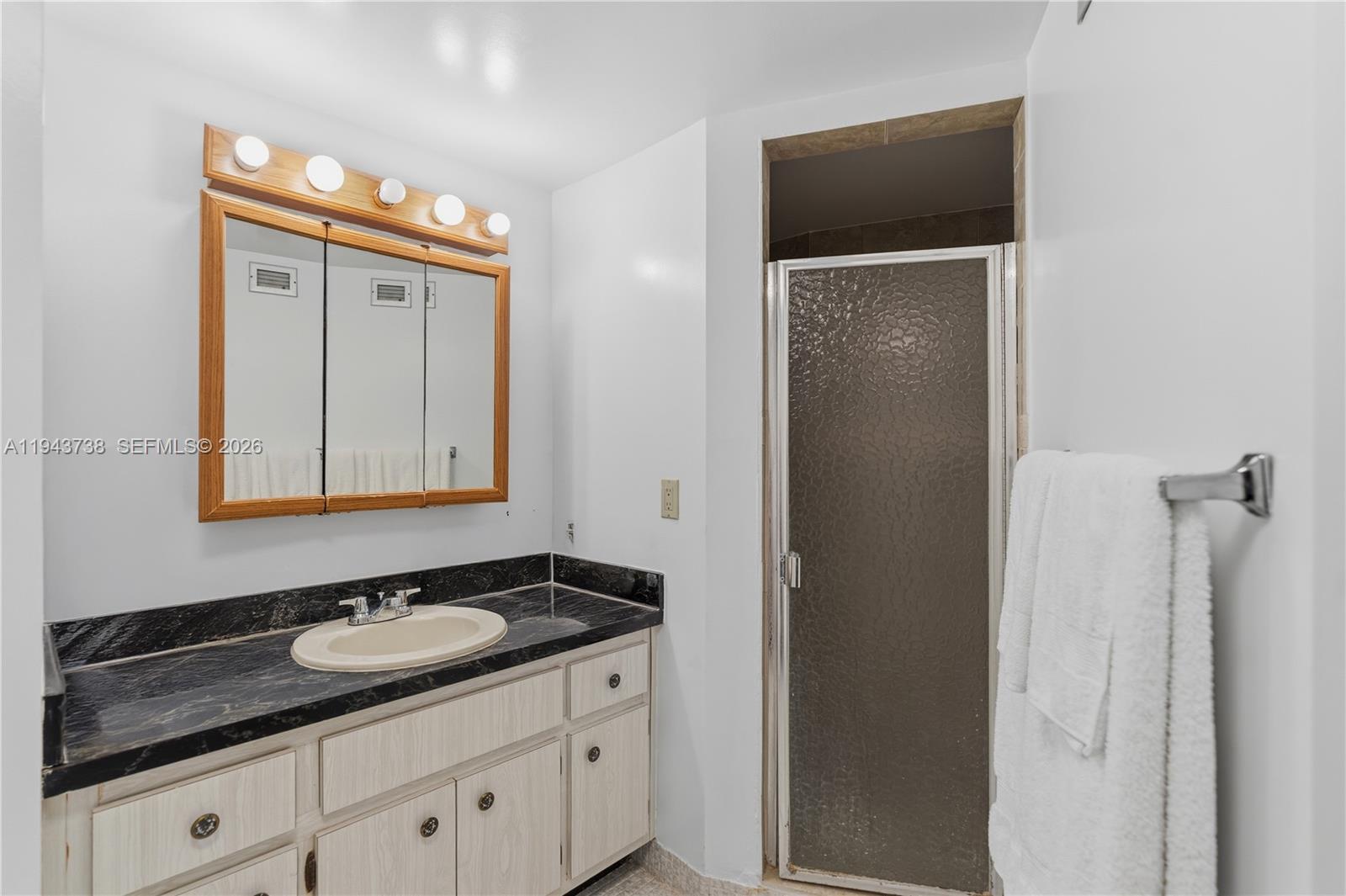 BUCKLEY TOWERS CONDO - EA - Residential