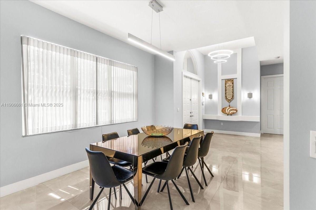 View photos, virtual tours, details... 4074 SW 140th Ave