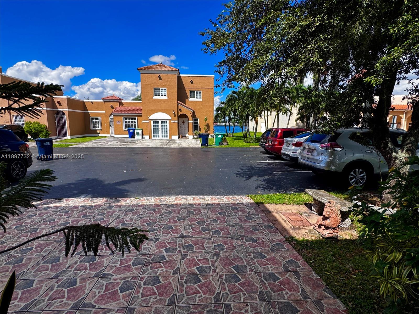 LAKE POINTE SEC 1 - Residential