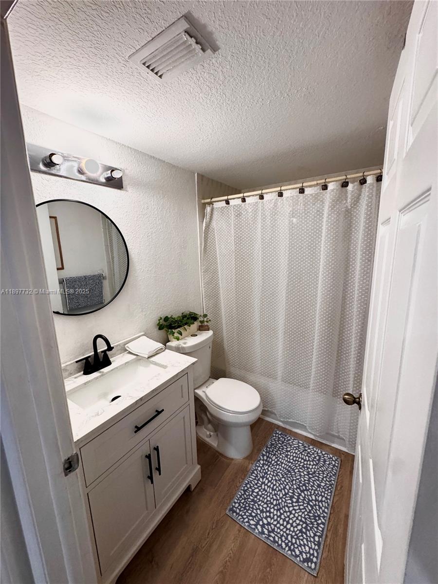LAKE POINTE SEC 1 - Residential