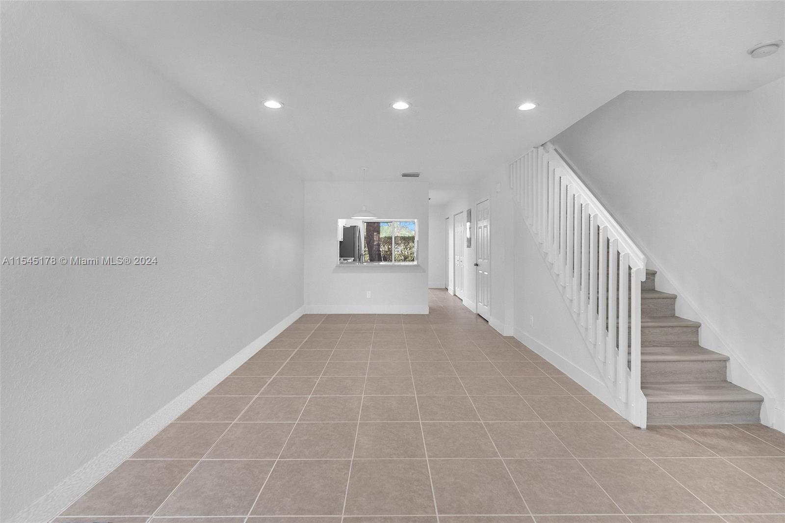 S & R OF INVERRARY - Residential