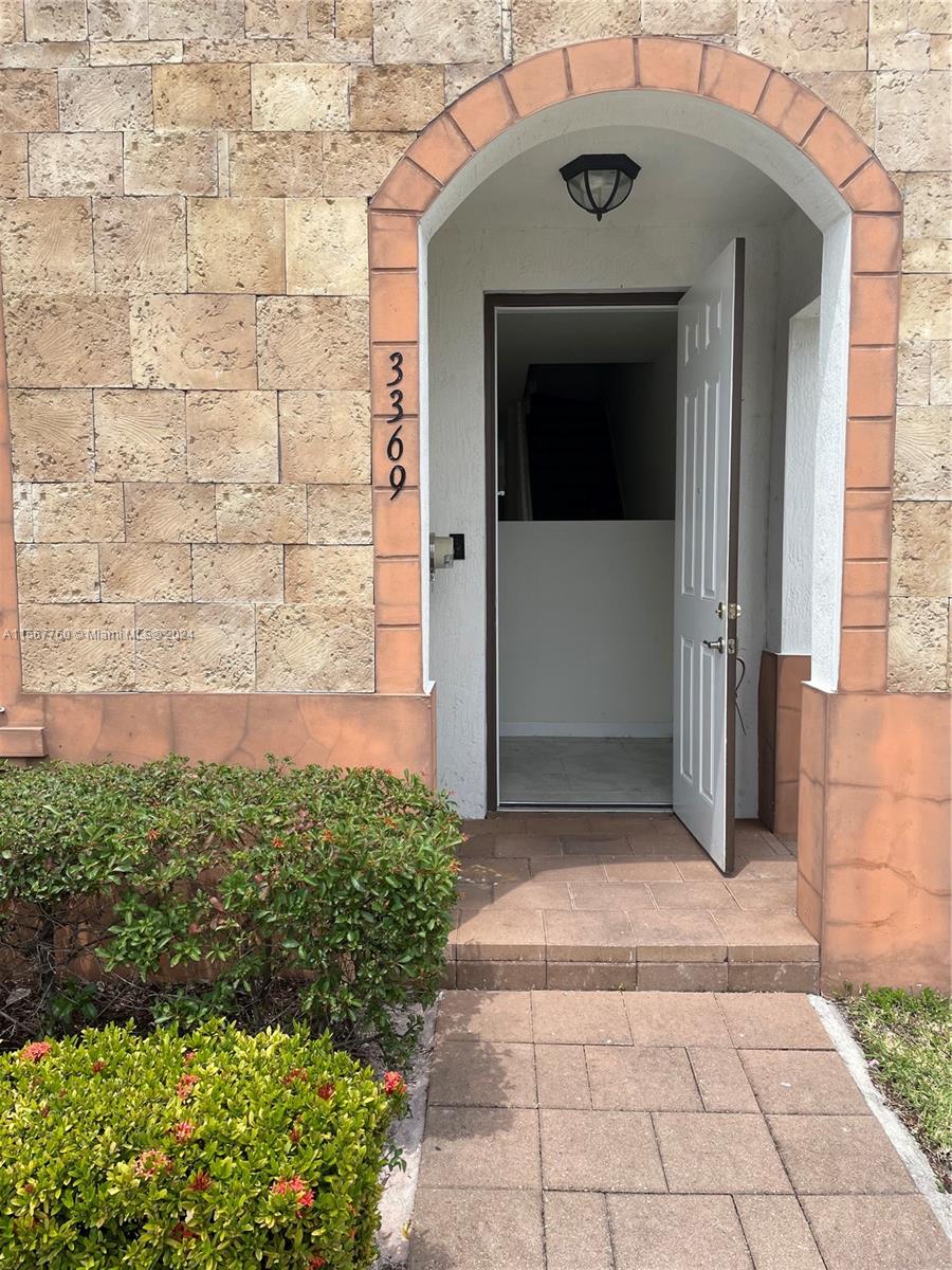 Property for Sale at 3369 W 105th Ter Ter 3369, Hialeah, Miami-Dade County, Florida - Bedrooms: 3 
Bathrooms: 3  - $489,900