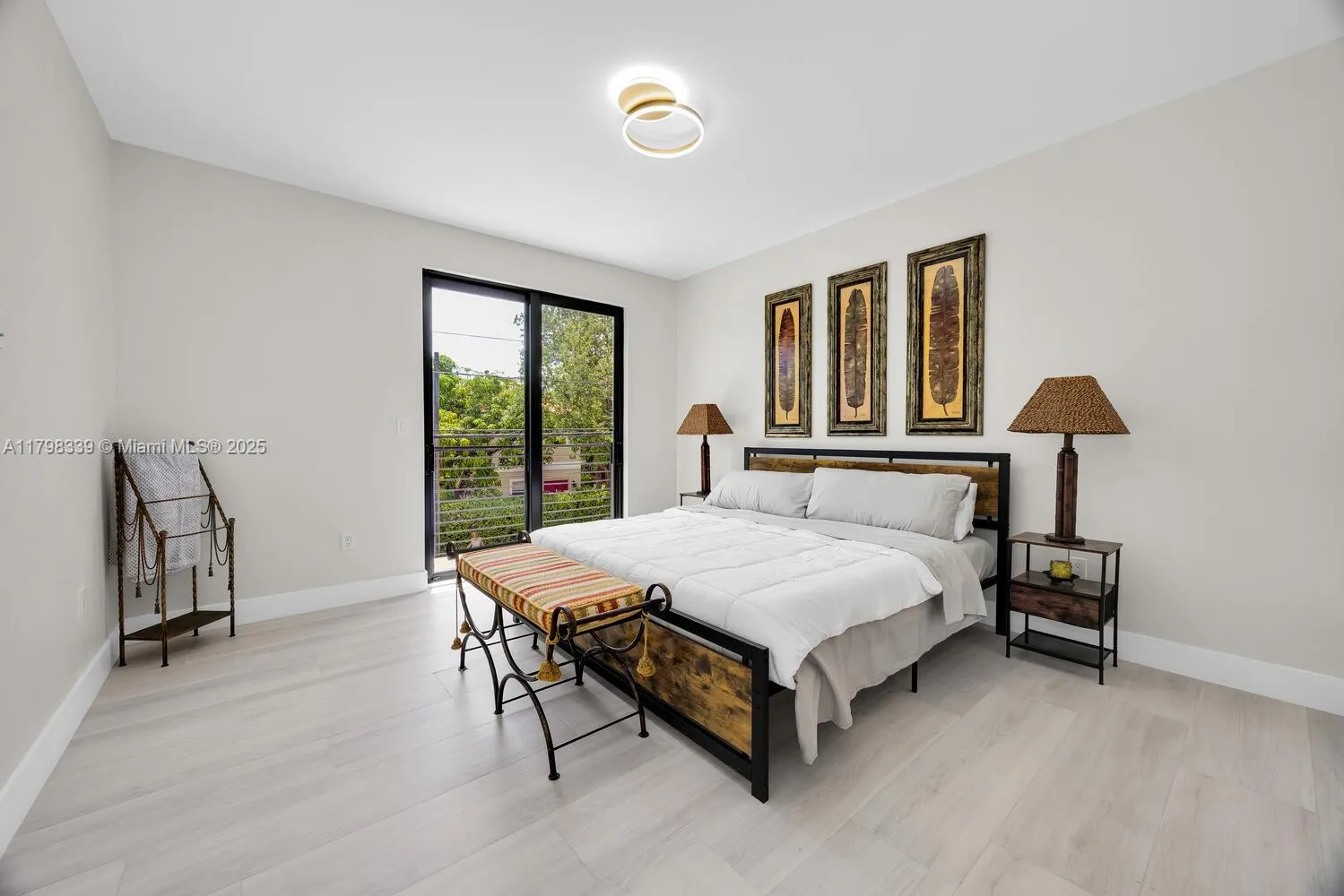 Miami, Florida 33133, United States, 4 Bedrooms Bedrooms, ,4 BathroomsBathrooms,Residential,Active,125520