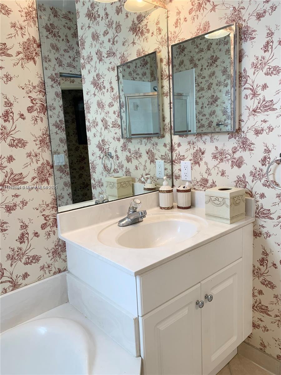 SECTOR 2-PARCELS 21A 25 2 - Residential Lease