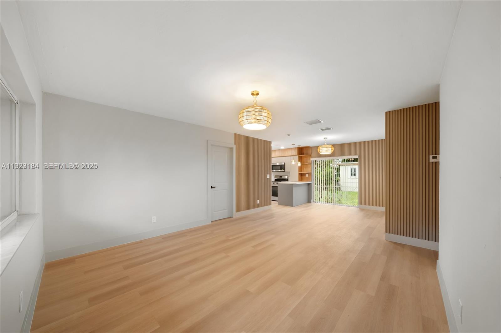 HIGH RIDGE PARK - Residential